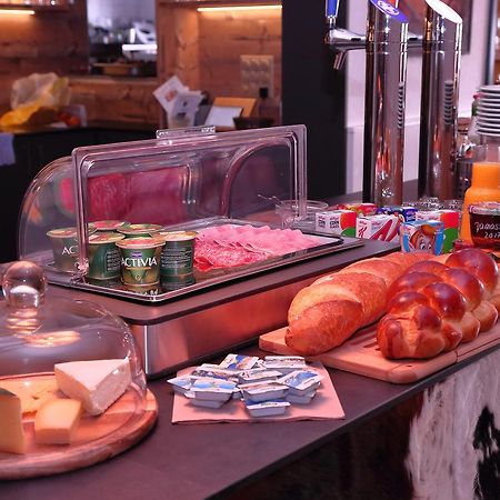 Hotel-Rotisserie La Tour Rouge Delémont Kültér fotó