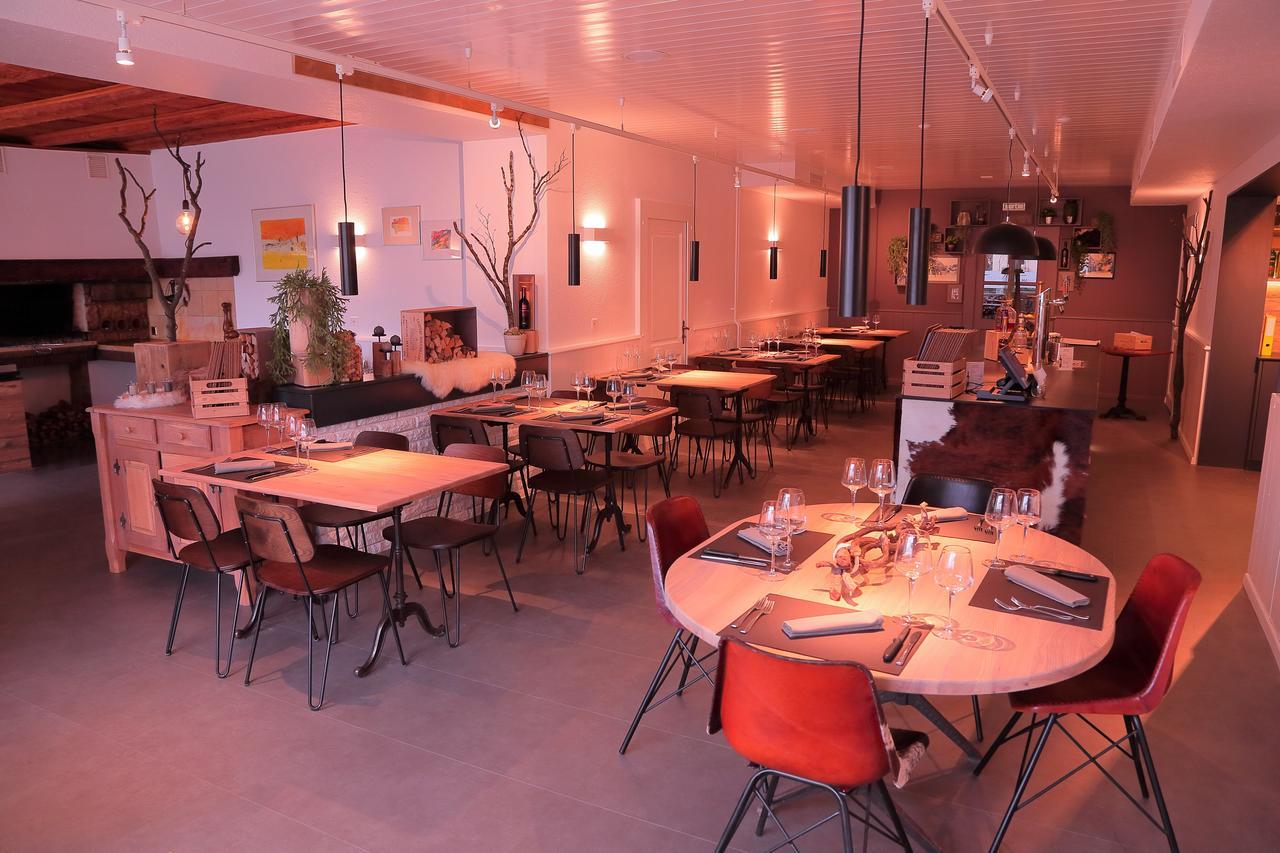 Hotel-Rotisserie La Tour Rouge Delémont Kültér fotó