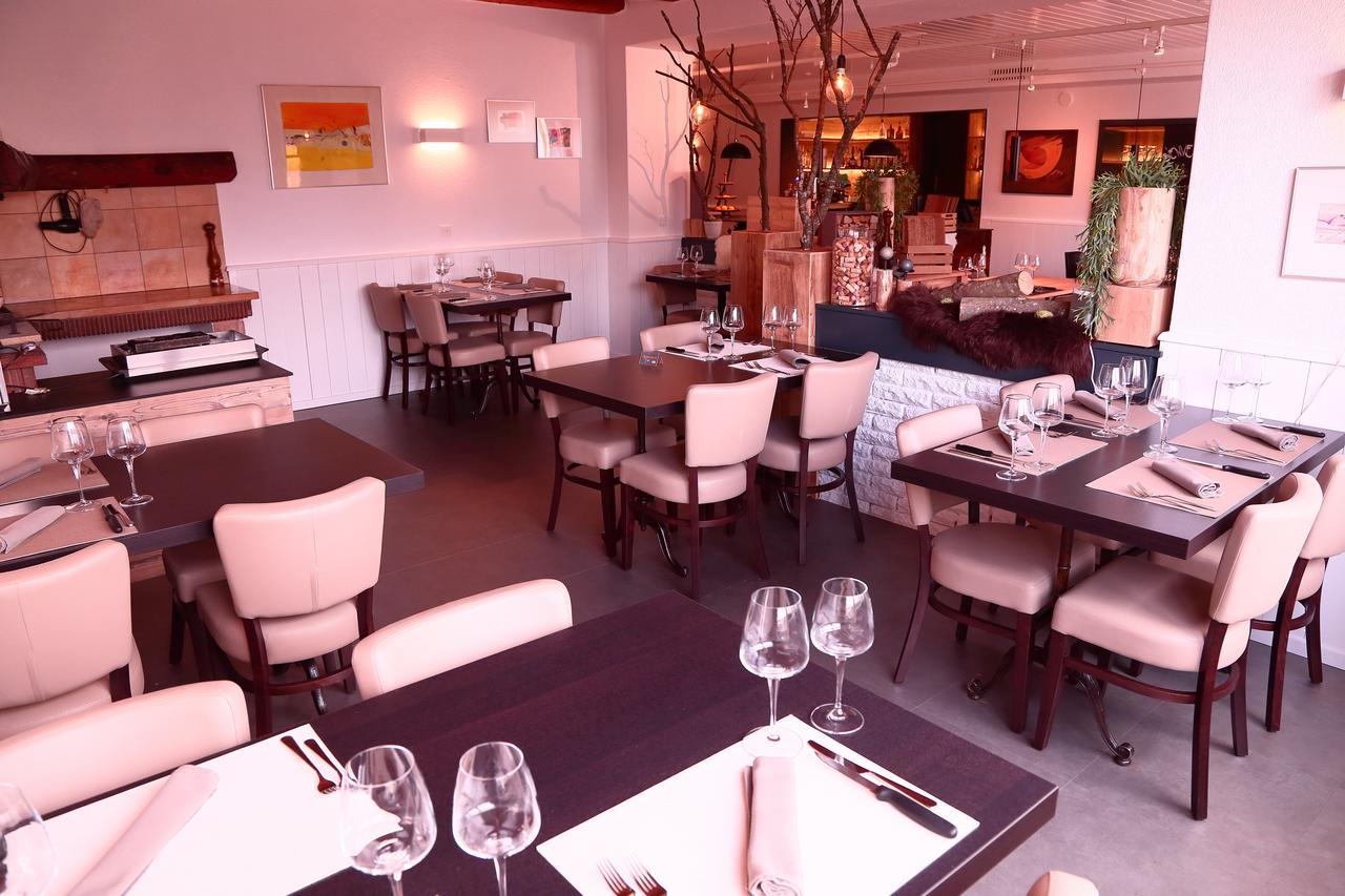 Hotel-Rotisserie La Tour Rouge Delémont Kültér fotó
