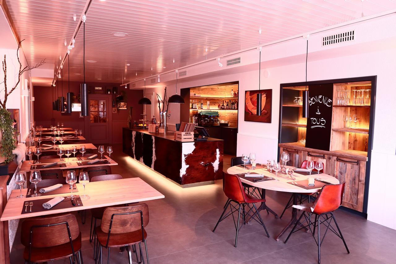 Hotel-Rotisserie La Tour Rouge Delémont Kültér fotó